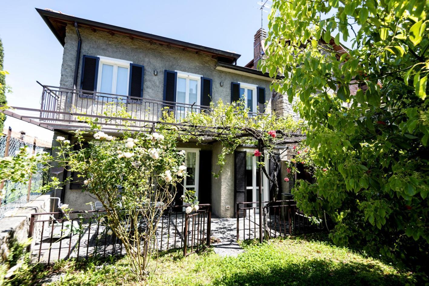 Castello Di Vezio In The Village Varenna Dış mekan fotoğraf